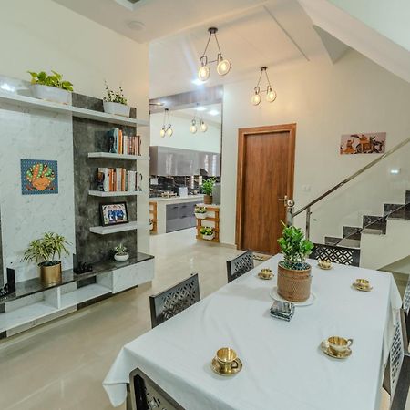 Dhruva - Luxury Villa In Cbd Dehradun Exterior foto